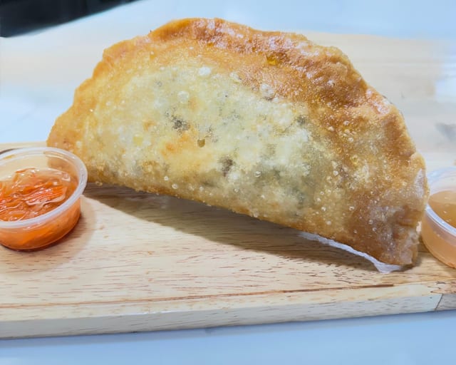 Lumpianada.